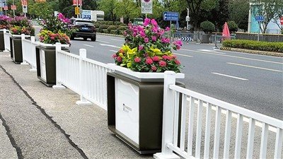 Решетъчна градинска кашпа